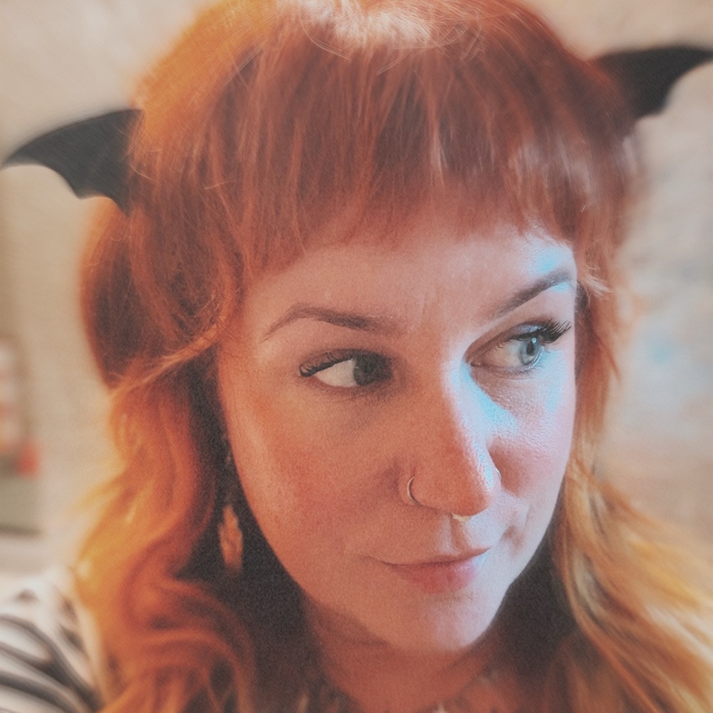 Hi I’m Bat! Thanks for shopping ✨